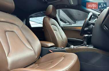 Седан Audi A4 2012 в 