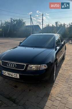 Універсал Audi A4 1998 в Шацьку