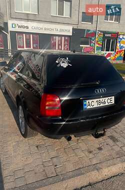Универсал Audi A4 1998 в 