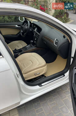 Седан Audi A4 2012 в 
