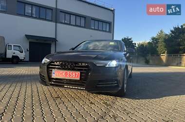 Седан Audi A4 2017 в 