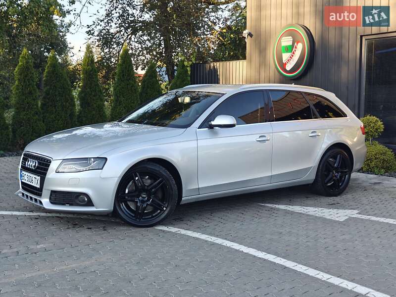 Универсал Audi A4 2011 в Новояворовске