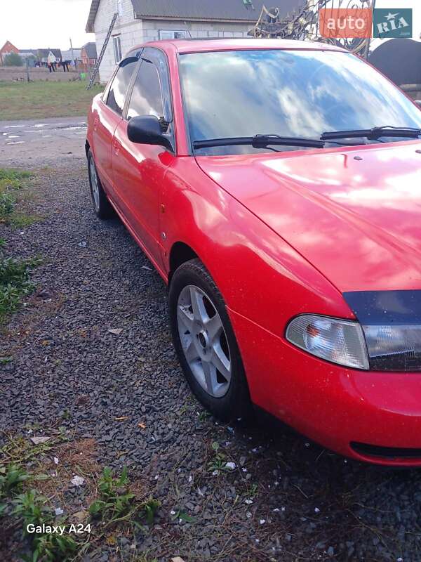 Седан Audi A4 1996 в Владимирце фото 4 Седан Audi A4 1996 в Владимирце