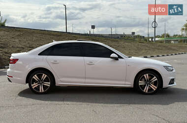 Седан Audi A4 2016 в 