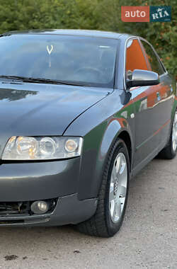 Седан Audi A4 2001 в 