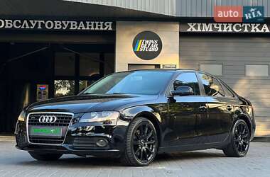 Седан Audi A4 2010 в 