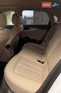 Седан Audi A4 2016 в 