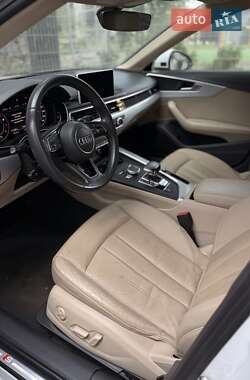 Седан Audi A4 2016 в 