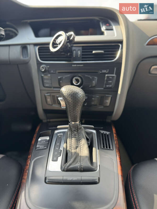 Седан Audi A4 2008 в Киеве
