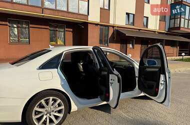 Седан Audi A4 2013 в 