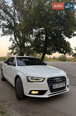 Седан Audi A4 2012 в 