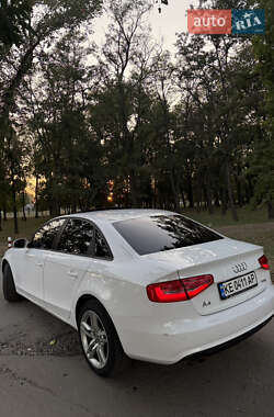Седан Audi A4 2012 в 