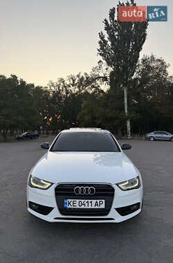 Седан Audi A4 2012 в 