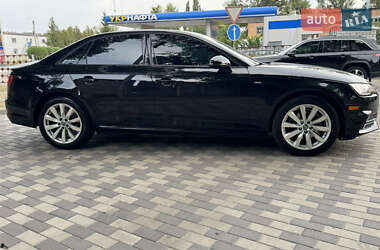 Седан Audi A4 2019 в 