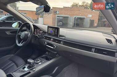 Седан Audi A4 2019 в 