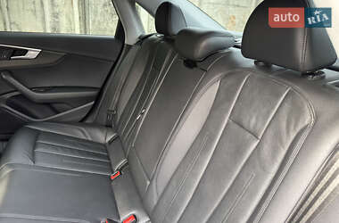 Седан Audi A4 2019 в 