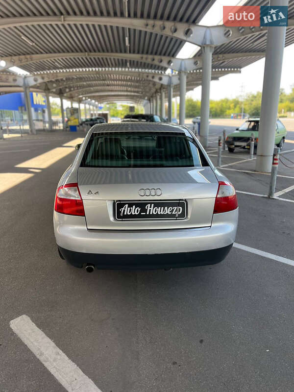 Седан Audi A4 2002 в Запорожье