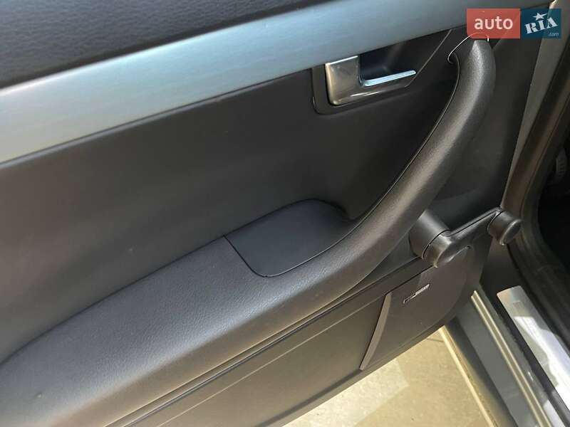 Универсал Audi A4 2004 в Одессе