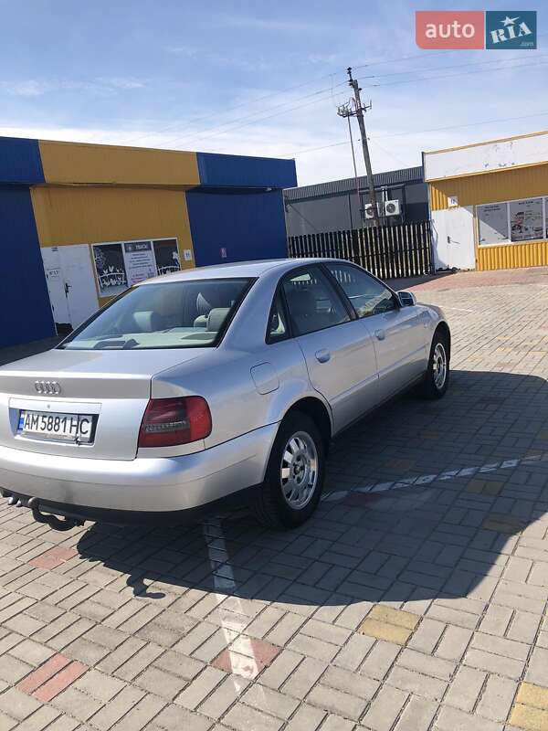 Седан Audi A4 1999 в Житомирі