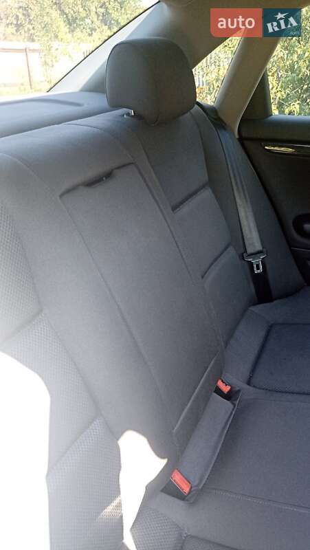 Седан Audi A4 2003 в Александровке (Краматорского района) фото 8 Седан Audi A4 2003 в Александровке (Краматорского района)