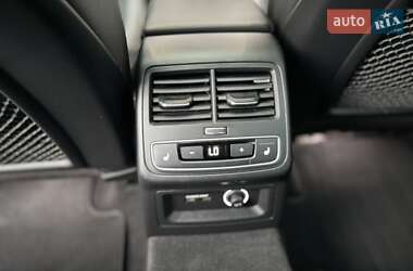 Седан Audi A4 2019 в 
