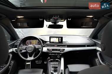 Седан Audi A4 2019 в 