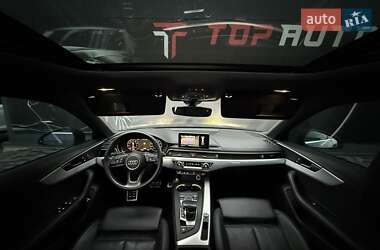 Седан Audi A4 2019 в 