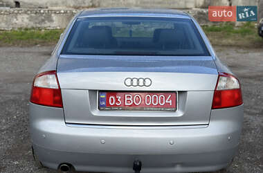 Седан Audi A4 2004 в 