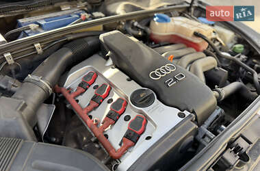 Седан Audi A4 2004 в 