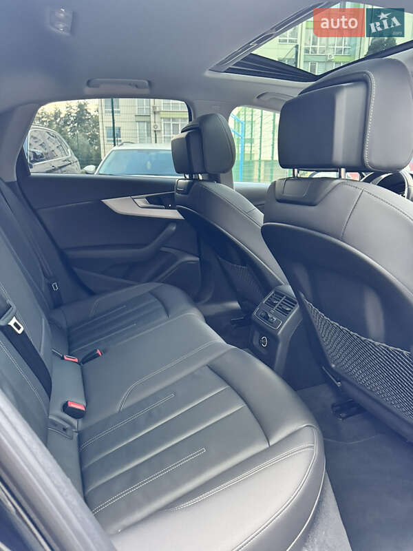 Седан Audi A4 2020 в Ивано-Франковске