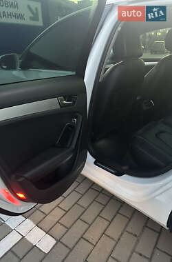Седан Audi A4 2013 в 