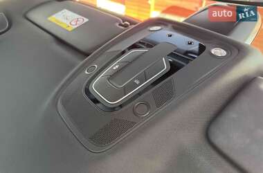 Седан Audi A4 2023 в Львові