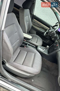 Универсал Audi A4 2000 в 