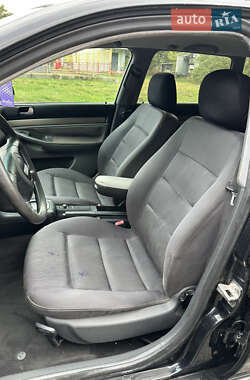 Универсал Audi A4 2000 в 