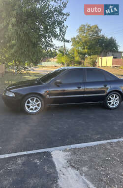 Седан Audi A4 1995 в 