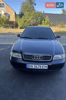 Седан Audi A4 1995 в 