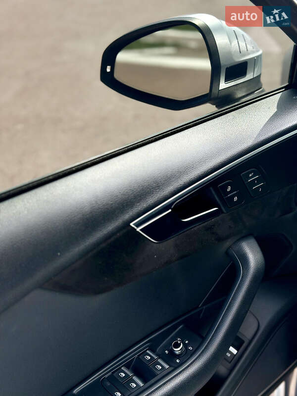 Седан Audi A4 2017 в Овручі