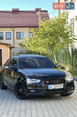 Седан Audi A4 2012 в Ужгороде