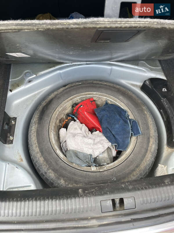 Седан Audi A4 2002 в Золочеве