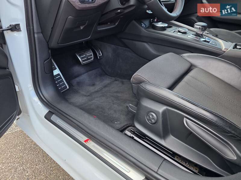 Универсал Audi A4 2016 в Киеве фото 14 Универсал Audi A4 2016 в Киеве