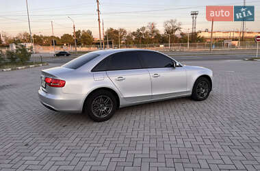 Седан Audi A4 2012 в 