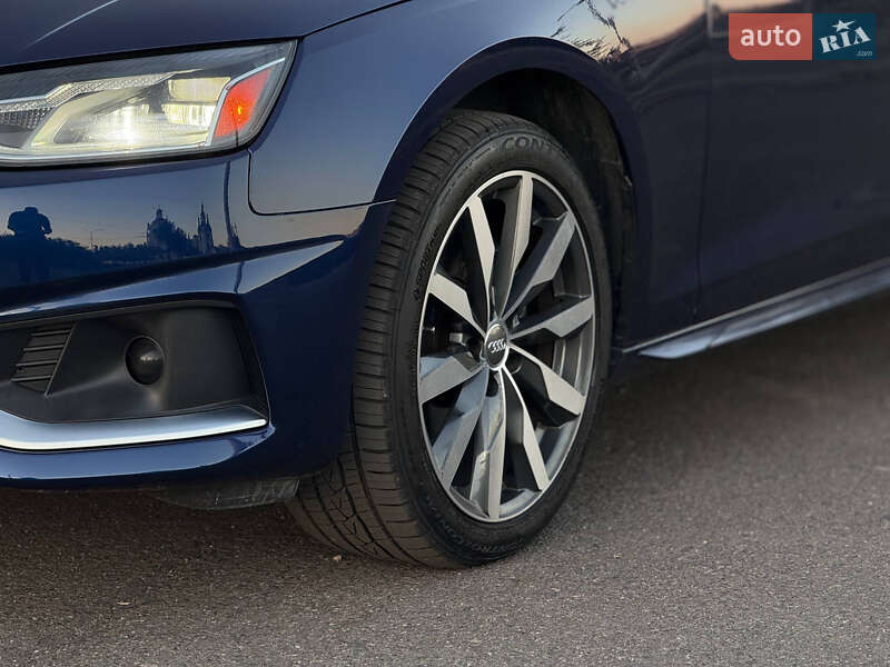 Седан Audi A4 2020 в Кривом Роге