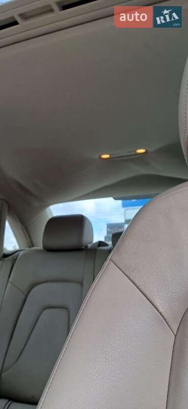 Седан Audi A4 2010 в Владимире