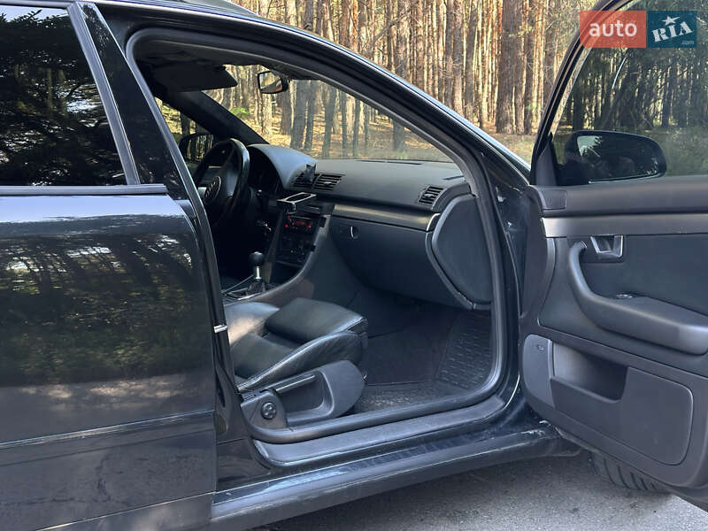 Универсал Audi A4 2003 в Дымере