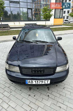 Седан Audi A4 1995 в 