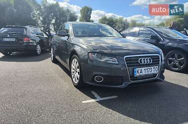 Седан Audi A4 2010 в 