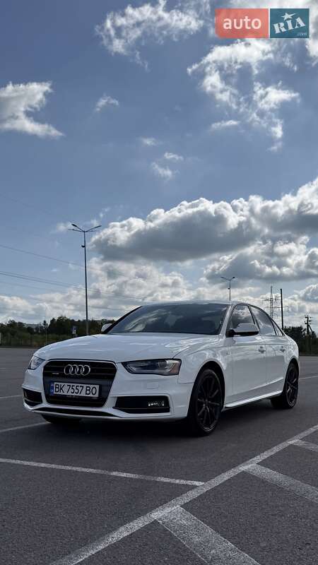 Седан Audi A4 2013 в 