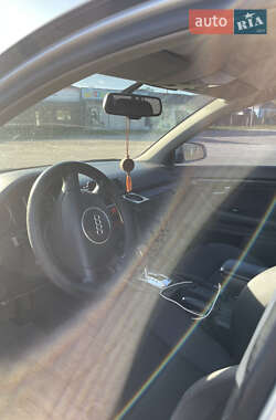 Универсал Audi A4 2003 в 