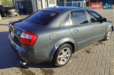 Седан Audi A4 2005 в 