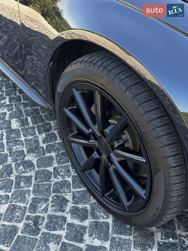 Седан Audi A4 2015 в Дніпрі